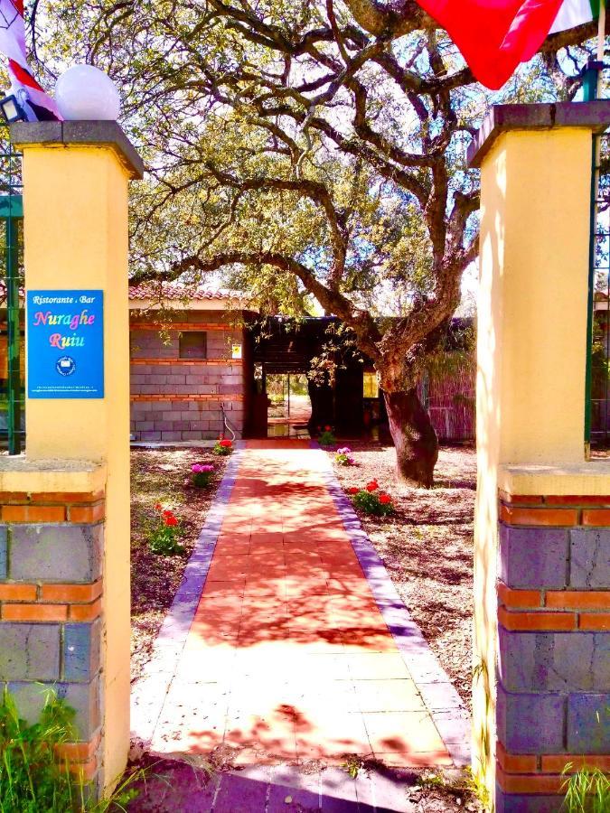 Nuraghe Ruiu Camping & Bungalow Norbello Ngoại thất bức ảnh